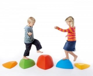 ヒルトップス GONGE社　バランス感覚を育てる室内運動遊具 