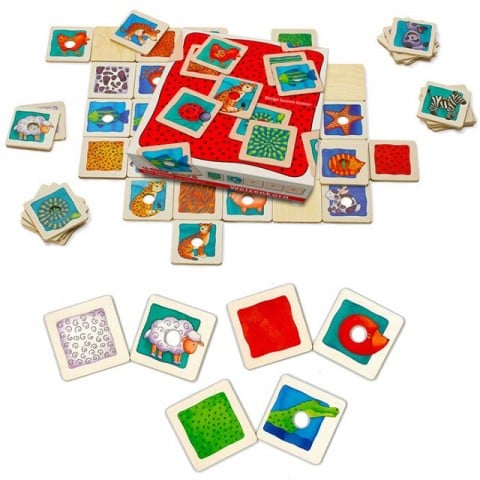 穴あきメモリー　バイチェンコルン社　木製カードゲーム